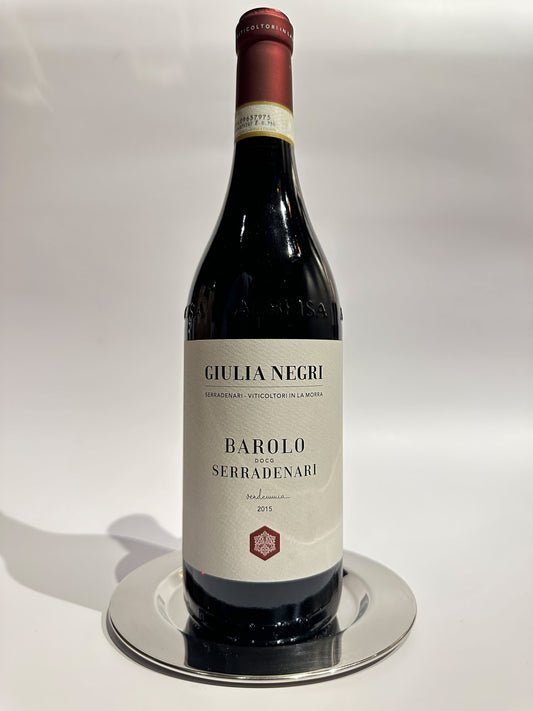 Giulia Negri 'Serradenari' Barolo 2015