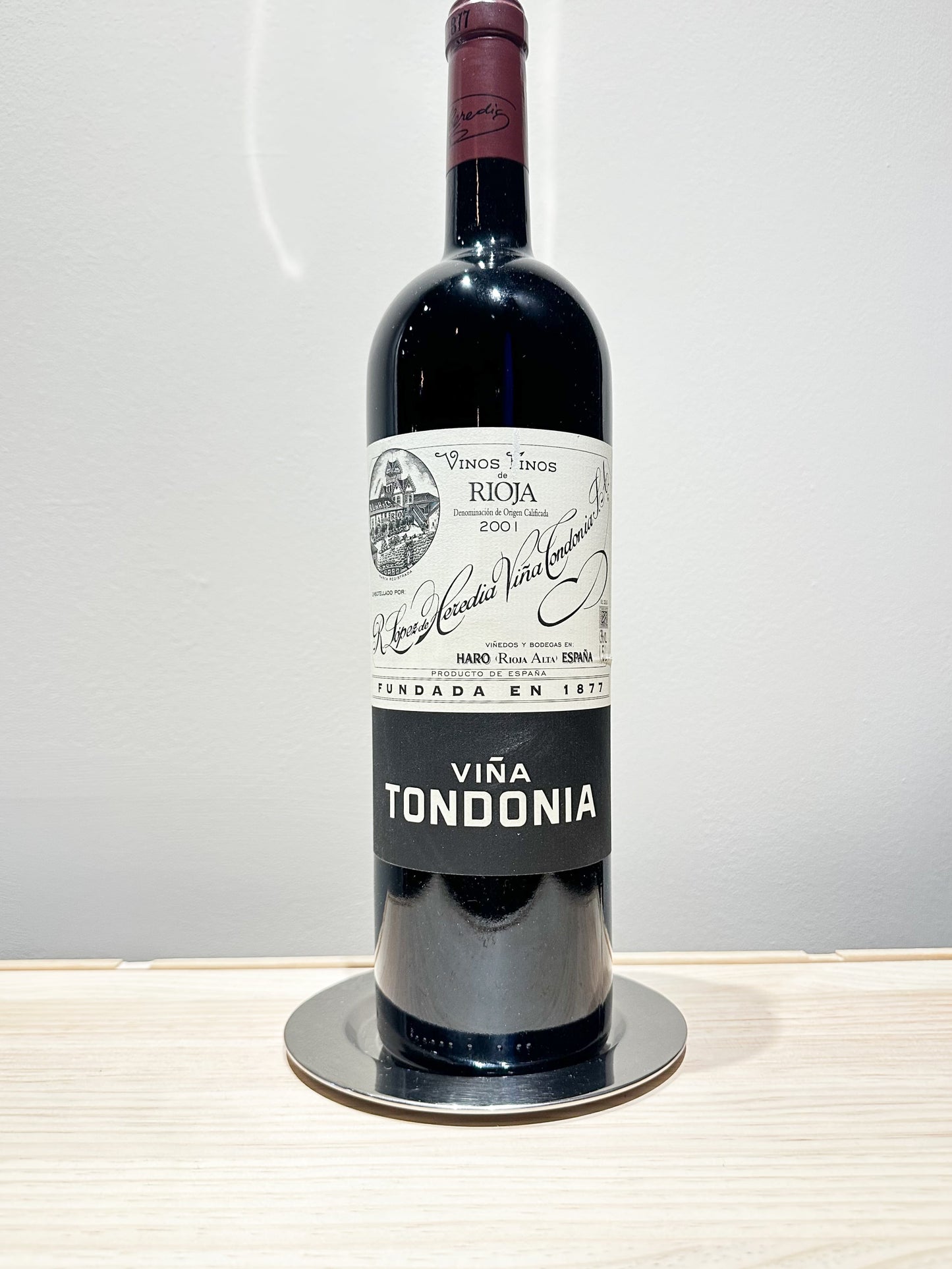 López de Heredia "Viña Tondonia" Reserva Rioja 2001 1.5L